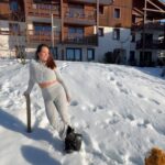 Kelly Helard Instagram – Gagne un séjour aux @les_saisies 
Oui  oui un séjour pour 4 dans la même résidence que moi ( chalet d’émeraude) , hors vacances scolaires ! 🥰 avec @lagrange_vacances 
Mais aussi des activités : 
-1 tour en moto neige pour enfants  @e_park_les_saisies 
– 1 activités que j’ai réalisé aux choix avec les chevaux pour 4 personnes avec @intersport_les_saisies 
– 3 jours de locations complètes de ski chaussures et bâtons pour 4 personnes avec @starskisportslessaisies 
– 1 fondue et 1 raclette pour 4 personnes avec @la_montagnette_lessaisies 
POUR GAGNER c’est simple 
-suivre tous les prestataires mentionnés et moi @kellyhelard 
-mentionner en commentaire 3 personnes et avec un beau texte hein 
-partager en story 
Résultats le 07 janvier prolonger d’une semaine 
En #partenariat
