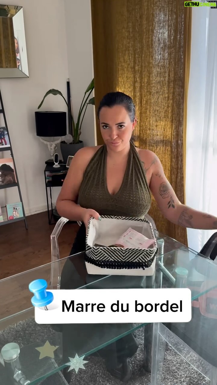 Kelly Helard Instagram - On est toujours à la recherche de rangement ou deux petites choses qui nous aide dans notre quotidien !! Regarde ce que j’ai commandé et ce que j’ai reçu !! ❤️ 100 euros de coupons dispo avec mon code : dkw8734 et lien dans ma bio si tu veux bénéficier de mes offres !! @temu_france #publicité