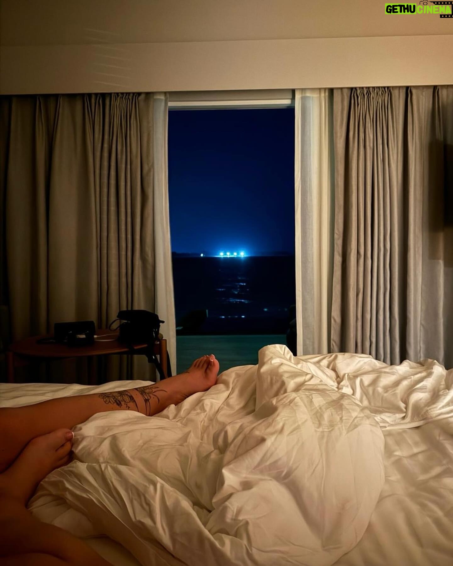 Kelly Helard - 5.5K Likes - Même le soir c’est des lieux de folie
Au planning repas balade à vélo photos et détente .
Observation des chauves souris
Dessus vous voyez un hydravion et ben ça bouge et c’est tellement bruyant c’est cool 5 min vous avez déjà tester ?