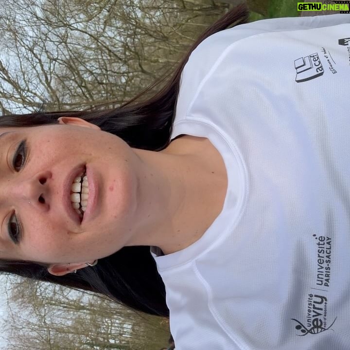 Kelly Helard - 5.4K Likes - Une Crazy color de 6km fun !!