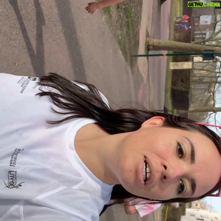 Kelly Helard - 5.4K Likes - Une Crazy color de 6km fun !!