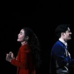 Kelly Huang Instagram - 演完的第一週，慢慢沈澱自己之後，我想分享《唱吧！唱吧！》這個音樂劇帶給我的夢幻感動🥹難得一見的瀑布文來了喔！ 從讀本開始，就感受到這個團隊強大的向心力，每一個老師都對音樂及表演藝術充滿熱情❤️不管是戲劇排練或是音樂排練，每回離開，都帶著滿滿的收穫及滿足❤️ 好幾次坐在排練室，沒有我的戲的時候，只是看著排練的演員們，聽著樂團的音樂，都感覺自己好像置身天堂🎵🎵🎵 這是音樂的魔力嗎？ 我終於能懂為什麼人們總是用「沈醉、陶醉」形容沈浸在在音樂裡的感受！我真實的體會到連喝下酒精的感受都不如聽到美妙音樂演奏的美好😊 好久沒有這種感覺了⋯⋯ 在演藝圈工作，很常會有被掏空的感覺，不喜歡成為念稿子的機器人，也不喜歡那種不是從心出發的表演。這也是我堅持不再上節目的其中一個原因。 每回週間排練，看到大家風塵僕僕的從各地的工作崗位來到排練場，持續用熱情灌溉表演藝術，我感覺到這裡的每一個人，只要有表演的機會，大家都很珍惜❤️這份熱情也讓我非常感動，值得跟大家好好學習。 屏東是一個很暖的地方。 我在這裏找到了我的歸屬感，也因為《唱吧！唱吧！》是屏東在地的故事，在地的演出人員，我們一起為了大家認同的文化藝術在努力著。 感謝製作人欣蓉姐姐賞識，看見妳處理事情的過程，又貼心又溫暖❤️超級佩服妳，妳是無所不能😆😆比黑卡還強大👍🏾 感謝婉菁老師創作這麼好的歌曲，能唱到妳的歌好幸福😍 感謝施老師一直鼓勵我，你的劇本太厲害了👍🏾讀了一百次，後作力還是很強👍🏾 謝謝73導演每次的帶領，我總是覺得有妳在，什麼問題都能被好好解決又不失幽默😊很棒的工作氣場😃 謝謝男主角品安，謝謝你過去在鋼琴上累積的毅力，還有你劇本上密密麻麻的筆記，能跟你合作與有榮焉，深深向你學習，感謝🙏 謝謝孟君老師在聲樂中給我的指導，我喜歡跟美女姐姐老師上課，妳的聲線充滿感情，是我的繆思女神❤️❤️ 謝謝乃菁老師、忠美姐姐、慧真老師、金導、曾導、羽蝶、指揮阿福老師還有所有的演出老師們，給予我的教導和鼓勵，我很幸運和幸福可以聆聽到大家的美聲，你們像是天使😇還有盧醫師老師幫我看肩膀的拉傷，這個團隊真的好強大喔！（其他沒有寫到名字的老師們，我一樣很感謝你們喔❣️） 謝謝樂團的小提琴、中提琴、大提琴低音提琴的老師們，謝謝你們願意讓我嚐試著拉拉看，我很喜歡💕 也謝謝其他樂器的老師們，包括豎琴、鼓手、月琴老師，還有鋼琴合作的黃老師，我們初期真的太麻煩妳了，感謝妳的包容❤️妳太厲害了！ 謝謝排練助理品辰、鈺雯還有其他的小幫手們用心的協助整個排練過程，有妳們在真的好安心。也謝謝品辰的暖心小卡片，妳們真的好優秀喔！ 謝謝素滿老師的造型團隊不眠不休的為大家做整體服裝造型的打理，能夠穿到老師年輕時候的衣服真的很幸運！看到老師辛苦熬夜工作眼睛紅紅的血絲真的好心疼！ 謝謝曼妮團隊的紀錄、側拍、訪問MV影片剪輯，真的好厲害👍🏾有妳在真好！ 謝謝達樂在排練期間大方的出借房間讓我安心休息，超級感謝🙏 謝謝施媽媽的傳奇飄香滷蛋，會想念的好滋味❤️ 謝謝屏東國寶級音樂家李茂松大師❤️謝謝銀子媽媽❤️你們的故事動人又溫暖❤️ 謝謝我的好朋友們遠從淡水、台北、台中、恆春各地來到屏東看音樂劇！有你們的支持，是我們創作表演最大的動力❤️❤️❤️❤️❤️❤️❤️❤️ 舞台上舞台下的交流都是活著的堆疊，我們用過去的經驗和現在的學習，去成就未來的豐盛，這一切的安排都足以證明這不是巧合，所有演出台前台後的人員，這個組合的重逢是爲了再一次發光✨閃耀✨ 我喜歡唱歌這件事情，以前不敢大聲的說，因為不是那麼專業，也對自己沒有信心，但是經過演出《唱吧！唱吧！》之後，我已經知道我可以😌而且還可以繼續享受努力學唱歌的過程，我會繼續勇敢追夢。 夢想不只是空想，實踐過程中的汗水淚水，就是最大的收穫。 很感恩🙏好像做了一個美夢，然後夢醒了，我要回到恆春半島解說員的身分，開始規劃我的秋冬解說活動，下一回見面，來參加我的解說團吧！