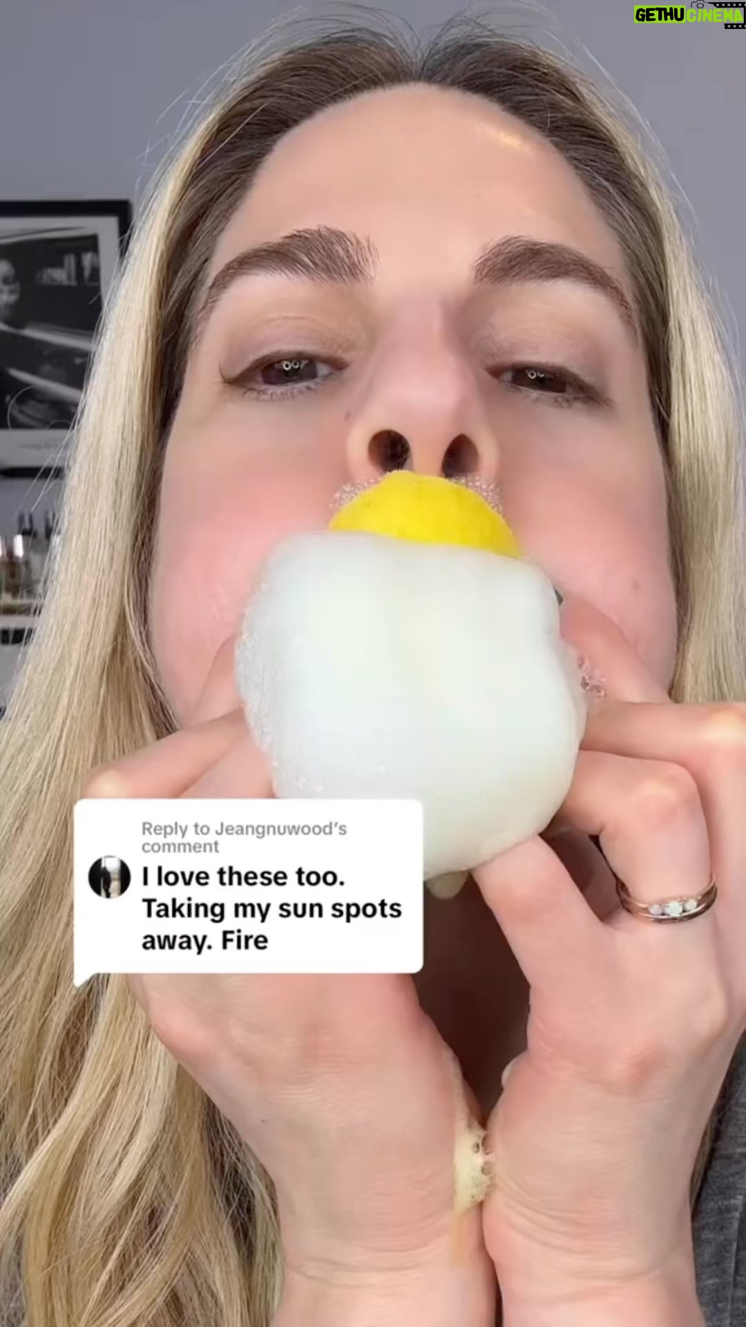 Kelly Kruger Instagram - 6.5 million views on my Tik tok and counting these things are legit!! Comment “link” to get the link to the pads and serum sent to your DM! I am posting this for makeup Monday because this is a family owned small business who made a really great clean product that works!! The reviews are insane and they can’t keep these in stock!!! When u see them available from the link GRAB them!!!!! #skincare #skin #exfoliate #cleanbeauty #turmeric