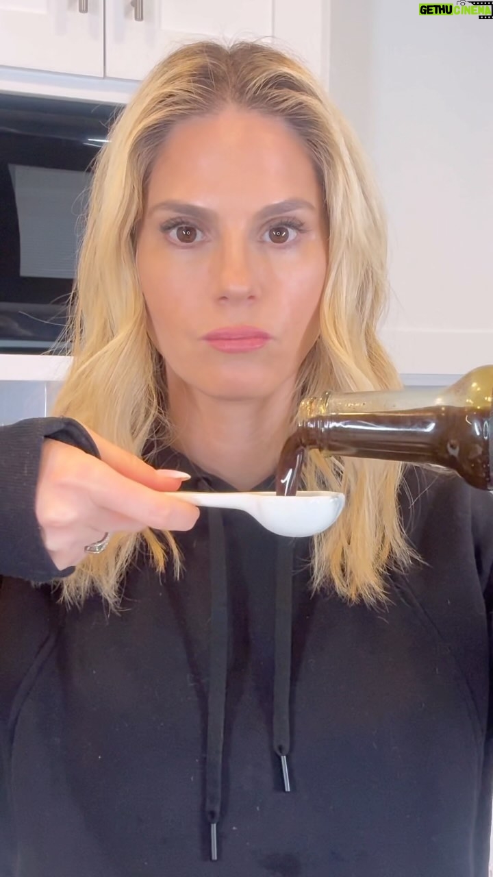 Kelly Kruger Instagram - The special sauce you all asked for! Copycat Raising Cane’s sauce (although I’ve never eaten there I hear it is very popular) minus allllll the chemicals. What do u think? Will you be trying this one? I usually just measure with my heart but start here and adjust to your liking 1/2 cup mayo or vegaaise 1/4 cup ketchup Splash of lemon 1/2 tbs Worcestershire sauce Pepper 1/2 tsp garlic powder #sauce #recipe #easyrecipe #recipeshare #homecooking #organic
