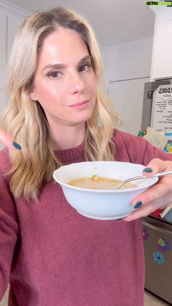 Kelly Kruger Instagram - High Protein Vegan Yellow Solit Pea Soup 🍜 This soup is so good my husband who’s not really into soups, grabbed this for lunch today. ON HIS OWN!!! Would you eat this? Tastes just like corn chowder 1 tablespoon extra-virgin olive oil or avocado oil 1 yellow onion, chopped 2 stalks celery, diced 3 cloves garlic, minced 6 cups vegetable broth or chicken broth if not vegan 1 cup yellow split peas 1 medium Yukon gold potato, peeled and chopped Kernels from 4 ears corn, about 2 1⁄2 cups (I used frozen) 3 ⁄4 teaspoon smoked paprika or regular if you don’t want Smokey taste 1 teaspoon sea salt, more to taste 3 ⁄4 cup unsweetened coconut milk 1 1/2 tablespoons apple cider vinegar but u can leave out of you don’t have. Sautee everything but the peas and garlic in olive or avocado oil. Add in garlic after a few minutes then add broth and lentils Cover and simmer for about 20 minutes Add in coconut milk and let simmer for anywhere up to 3 hours. I find the soup tastes great after 45 min to an hour, but the longer it simmers the softer the peas get and that’s how we prefer it. More like a stew. #recipe #soup #easyrecipe #veganrecipes #highprotein #comfortfood