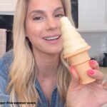 Kelly Kruger Instagram - These are so simple and fun! Use any variation of fruit and milk or yogurt of choice. ** comment “Ice Cream” or “Link” and I’ll DM you the link to these molds 🍦 #icecream #snack #treat #refinedsugarfree #glutenfree #frozentreat #healthyfood