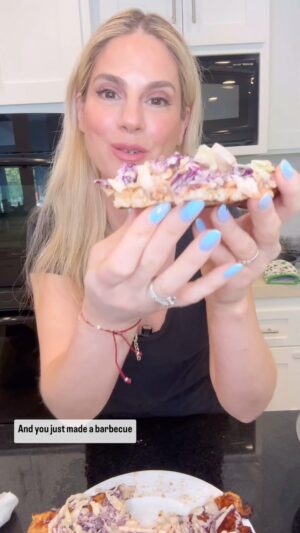 Kelly Kruger Instagram - If you liked the viral chicken Ceasar pizza you are going to LOVE this. I find using shredded chicken is way less dry than ground. 

Comment “PIZZA” and I’ll DM you the recipe! This one is 11/10 for a high protein option. 

#pizza #viralrecipe #chicken #pizzarecipe #lowcarb #lowcarbrecipes #keto #ketorecipes #BBQchicken #saladrecipe #highprotein #highproteinrecipes #foodtrends #coleslaw #eeeeeats #comfortfood