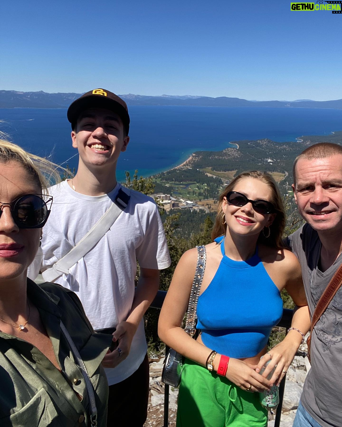 Kelly Pfaff Instagram - Photo dump #expeditiegooris2 🇺🇸 op Vtm2 en VtmGo om 21:45