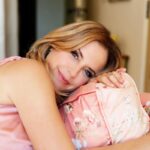Kelly Preston Instagram - Relaxing at home! 💖