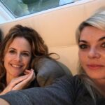 Kelly Preston Instagram - Yay going into the weekend with good friends @meshugg TGIF 💕♥️