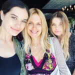Kelly Preston Instagram - Happy Birthday to me! Lol Thank you my favorite daughter @ella.travolta and @meshugg 💕🌸🧡