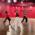 Kelly Sweeney Instagram – teaching @mdcdance tomorrow 5:30pm… let’s have some fun 🕺🏼🕺🏼
#kellysweeneychoreo #hurtmyfeelings #tatemcrae