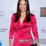 Kelly Thiebaud Instagram - We raised 200k for Huntington’s disease! 🥳🥹👏🏻 Thank you so much to @hdsanational for inviting me. It was very meaningful for me to be there and to see the support this organization and the people involved have towards not only finding a cure for HD, but supporting the families that are impacted by this disease. As most of you know, my character on @generalhospitalabc has Huntington’s disease. I never knew about this disease until I was given this storyline and I hold it very tightly to my heart. Also, a big thank you to @briana.lane for connecting me with @hdsanational 💓#freezehd #brittwestbourne #gh