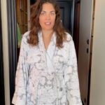 Kelly Thiebaud Instagram - And just like that… I’m another year older. 🤗🥳🎂🙏🏻✨🎈❤️👁️🦋🥂