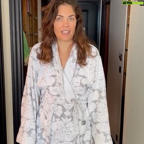Kelly Thiebaud - 10.3K Likes - And just like that… I’m another year older. 🤗🥳🎂🙏🏻✨🎈❤️👁️🦋🥂