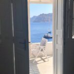 Kelly Thiebaud Instagram - Landscapes part 2: Santorini Greece 🇬🇷💓✨ #ammoudibay #oiasantorini