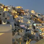 Kelly Thiebaud Instagram - Landscapes part 2: Santorini Greece 🇬🇷💓✨ #ammoudibay #oiasantorini