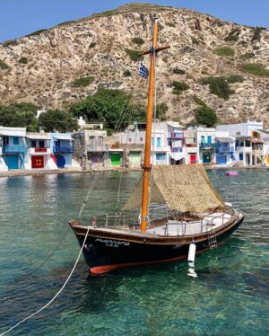 Kelly Thiebaud Instagram - Landscapes part 1: Milos, Greece. In my early 20’s I lived in Athens trying to make it as a model. I dreamed of going to the Greek Islands but was way too broke to even eat, so it never happened. Almost 20 years later, I made it! It’s more beautiful than I was expecting. A place I will hopefully be able to visit often. ✨🇬🇷 #islanddreams #milosisland