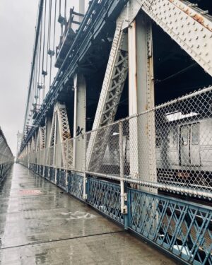 Kelly Thiebaud Instagram - From my first visit at 15, this city did something to me. It’s a feeling that’s hard to describe. And no matter how long until my next visit, New York City will always feel a part of my soul. Sad to leave but I’ll be back. Till next time NYC ❤️