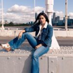 Kelly Thiebaud Instagram - I’m an old school, vintage, throwback kind of girl. 📸 @annsy.co 💄@heatherbrookmua #70s #model #style #throwback #m1scout #levis