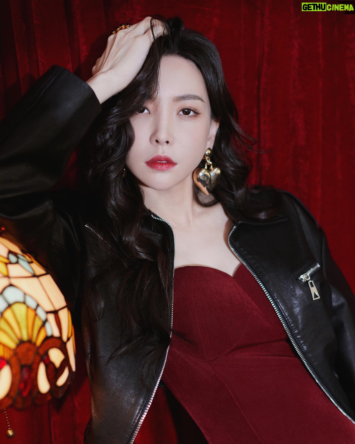 Kelly Yu Instagram - Welcome to my retro party💃