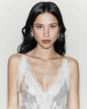 Kelsey Asbille Instagram - at the @sagawards with my @yellowstone family in @commission_official & @davidyurman 🤍

styled by @daniellegoldberg 
photographed by @huyylluong