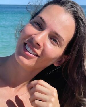 Kendra Santacruz Instagram - Un día de playa 🌊😎🌴
#Miamibeach