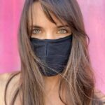 Kendra Santacruz Instagram - Esto es a lo que llaman 1)Close up 2) Medium shot 3)Full Shot En tiempos de #covid 😷 Cual es tu favorita? . 📸 @marthu9 . #sinfiltro #wynwood #miami #portrait #covid_19 #