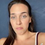 Kendra Santacruz Instagram - Ayer me caí 😣😟