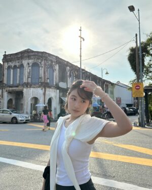 Kendra Sow Instagram - 阳光音乐美食美景美女😝