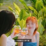 Kendra Sow Instagram - 不如就把注意力聚焦回来吧，外面的声音其实没那么重要 不如就专注在眼前风景，也很美好啊 不如就享受现在这个时刻，你和我，简单存粹 真的，不如就这样吧，cheers🍻 *只限非穆斯林及21岁以上的朋友，喝酒不开车，开车不喝酒，要做负责任的饮用者💙 #EdelweissUnwind #UnwindAtHome @edelweissbeer.my