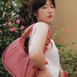 Kendra Sow Instagram - Feeling cute with my new TUMI ASRA bag 💗 Designed for life on-the-go, this bag effortlessly compliments my busy lifestyle✨ @tumitravel #TUMIAsra #TUMIMY
