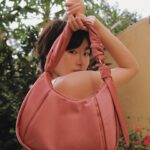 Kendra Sow Instagram - Feeling cute with my new TUMI ASRA bag 💗 Designed for life on-the-go, this bag effortlessly compliments my busy lifestyle✨ @tumitravel #TUMIAsra #TUMIMY