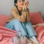 Kendra Sow Instagram - 农历新年永远最让我期待的3件事， 新的穿衣风格， 跟家人朋友团聚， 和那新年独有的春意气息🌸 @ToryBurch @Valiram #ToryBurch #LunarNewYear