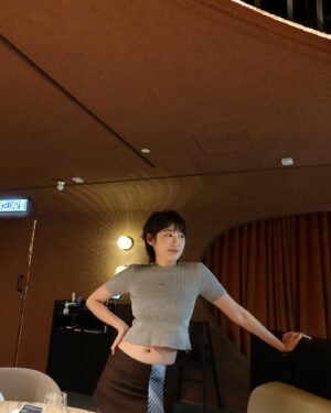 Kendra Sow Instagram - 相机发现了好玩的新功能😛