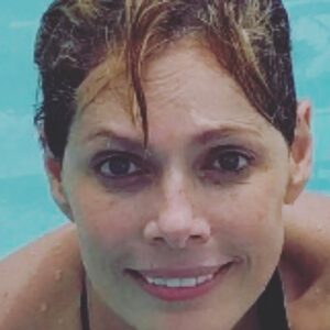 Kenia Gascón Instagram - En el mar la vida es más sabrosa. #felicidad #bellaplaya #i💚Caribe