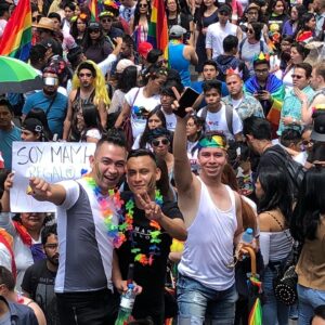 Kenia Gascón Instagram - Marcha del orgullo gay. 
#lgtbtttiqa #lgtb