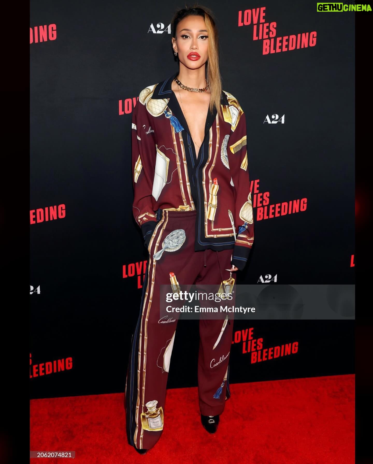 Kerri Colby Instagram - Love Lies Bleeding…. SCREAMING 🚨🙀 @a24 thanks for having me