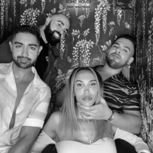 Kerri Colby Instagram - Ohana! This is my family 🌺💞

 #dump series 3