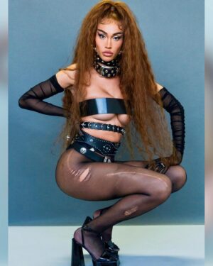 Kerri Colby Instagram - UP ON MY GOOD FOOT

Executive production: @joshuaalthina 
Photography: @j0nathanivan 
Styling: @raulmagdalenoii