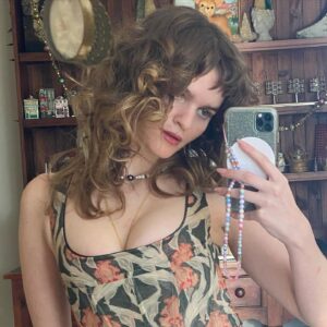 Kerris Dorsey Instagram - in 2022 we don’t do photo dumps we do triptychs