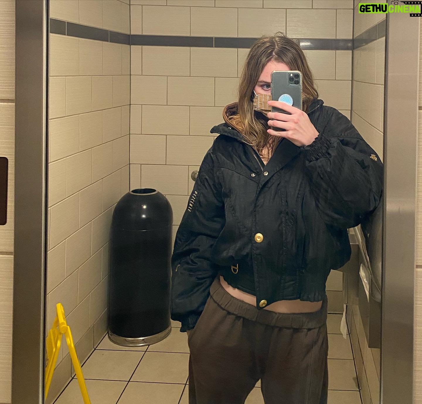 Kerris Dorsey - 1.4K Likes - this is your brain on drugs (the internet)