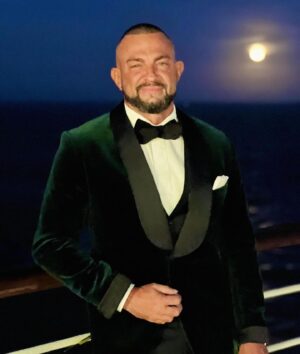 Kerry Ellis Instagram - I am heartbroken to wake up to this news of a dear friend Robin Windsor…. Im still in shock and don’t have the words .. my beautiful friend … rest now Robin 💔💔💔💔💔💔💔💔💔💔💔💔💔💔💔💔💔💔💔💔💔💔💔💔💔💔💔💔💔💔💔💔💔