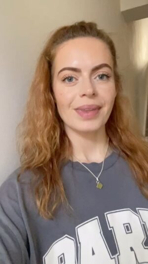 Kerry Ellis Instagram - Listen to @sophieevansofficial a brilliant artist with an inspiring career … want to know more about the arts … check out my 12week online course … link in my bio and stories