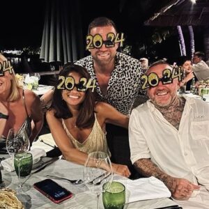 Kerry Ellis Instagram - Happy new year everyone ❤️❤️❤️