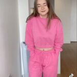 Kerry Ingram Instagram - Oh look I changed my hair again💀 #ohpolly #teamboandtee #pr
