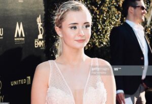 Kerry Ingram Instagram - 2 years ago today💛 #emmys