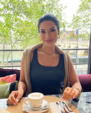 Kethelllen Avelino Instagram - De mais um dia de turista nesse lugar mágico ✨🥹🇫🇷🌹