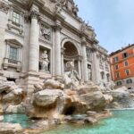 Kethelllen Avelino Instagram - Fontana di Trevi🥹🇮🇹✨ #italia #fontetrevi #fontanaditrevi