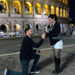 Kethelllen Avelino Instagram – Hoje Deus me presenteou com uma das coisas mais preciosa para uma mulher, que é o NOIVADO, o caminho para a construção do nosso bem mais valioso nessa Terra, a FAMÍLIA, o MATRIMÔNIO, o LAR. Nem de longe conseguiria explicar o tamanho da minha felicidade e gratidão, meu coração está transbordando de amor. Lembro dos dias orei para ter alguém especial, amoroso, cavalheiro, respeitador e atencioso, que tivesse as mesmas crenças e princípios que os meus, e Deus me surpreendeu com esse príncipe, um homem cheio de coragem, atitude, sempre tão amoroso e atencioso comigo. Desde o início eu sabia que seria você o AMOR da minha VIDA, com quem eu iria construir minha família, que seria meu companheiro e melhor amigo. Obrigada por me surpreender todos os dias❤️🥹!!!
Mil vezes SIMMM!!! 💍👰🏻🤵🏻♂️✨💎❤️
Te amo e sempre cuidarei, amarei e respeitarei nossa família!